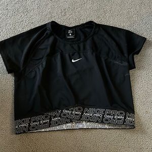 Dri-fit Nike pro crop top
